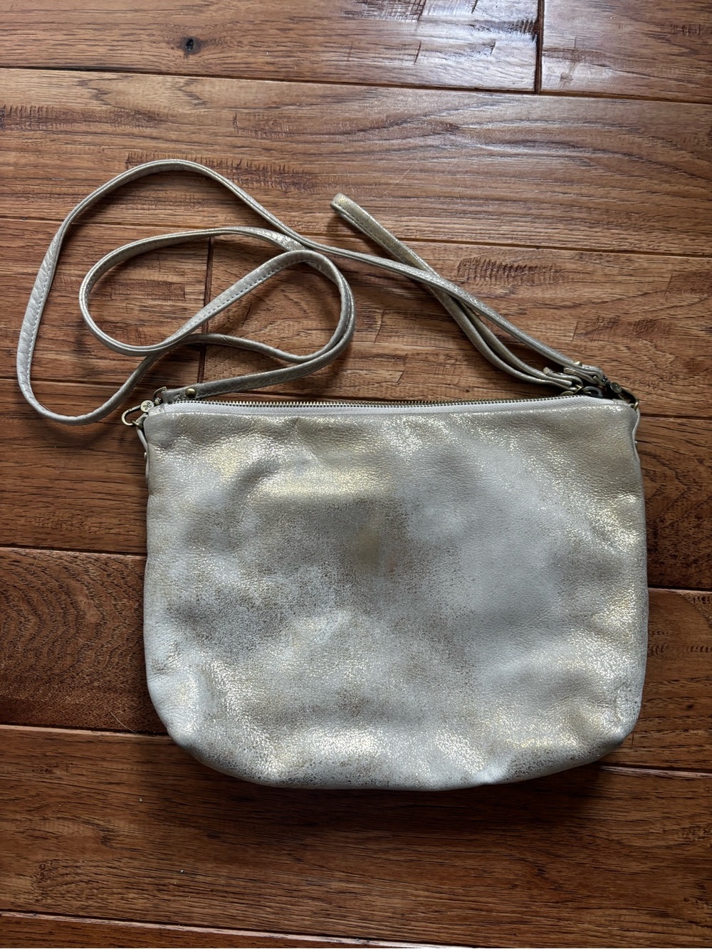 HOBO Darcy Crossbody Bag Leather In Metallic Gold Cameo Used With Stains, Fair